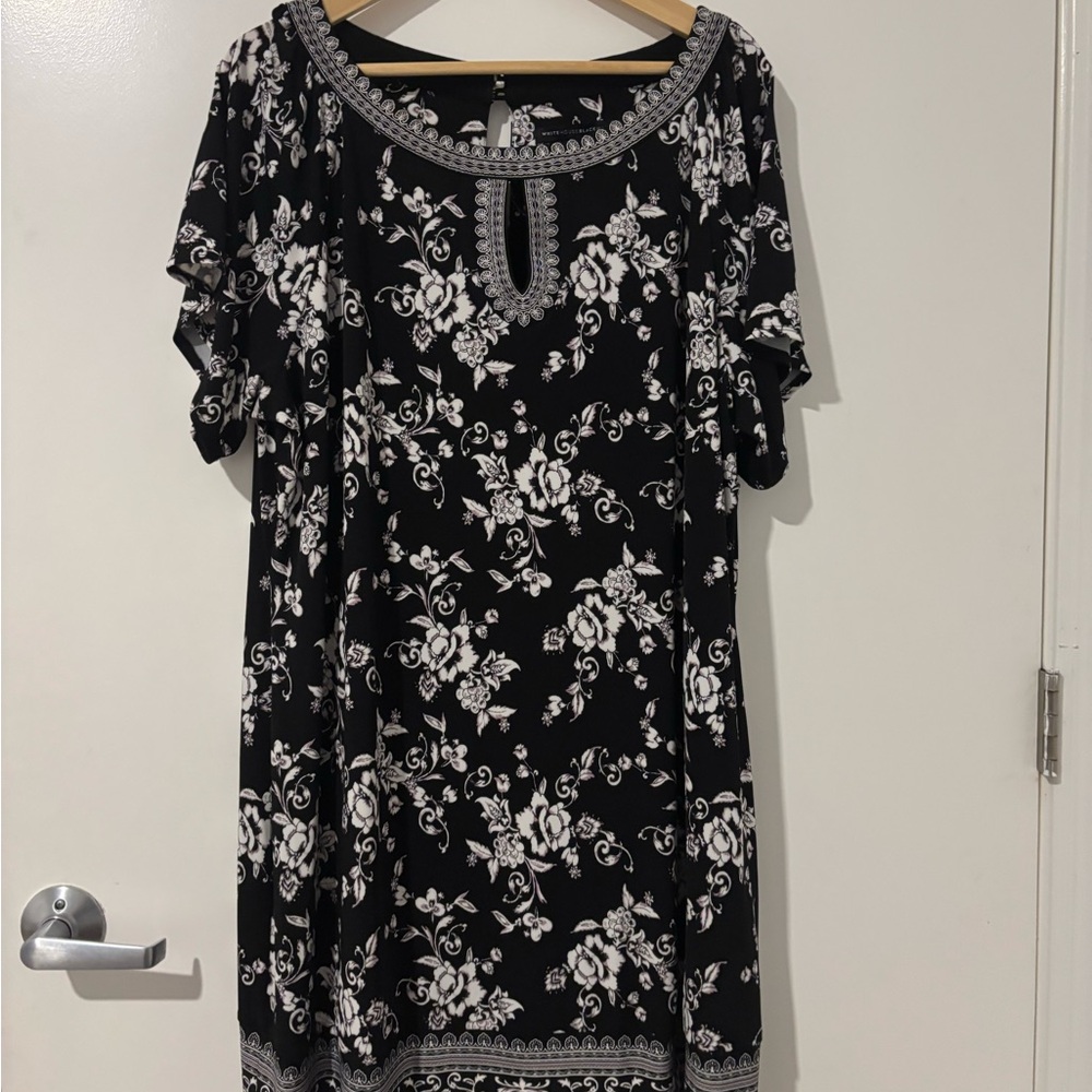 White House Black Market Flutter Sleeve Ruffled Blouse